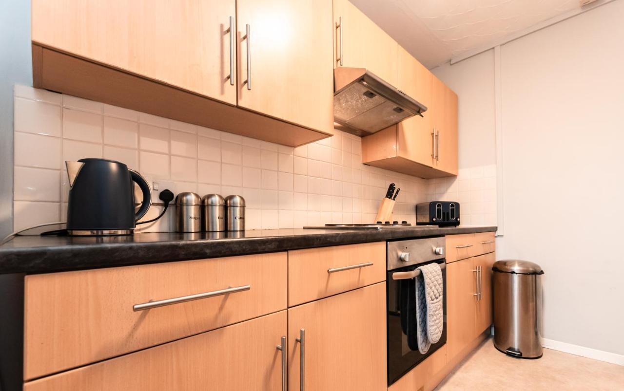 Best Price! Perfect Gunwharf Accommodation - 5 Single Beds Or Kingsize Free Parking Portsmouth Exterior foto