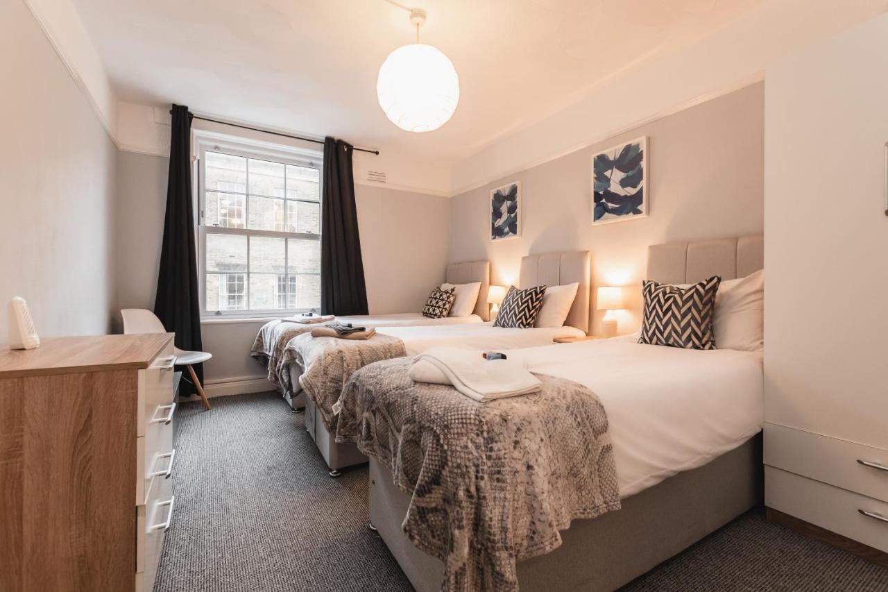 Best Price! Perfect Gunwharf Accommodation - 5 Single Beds Or Kingsize Free Parking Portsmouth Exterior foto